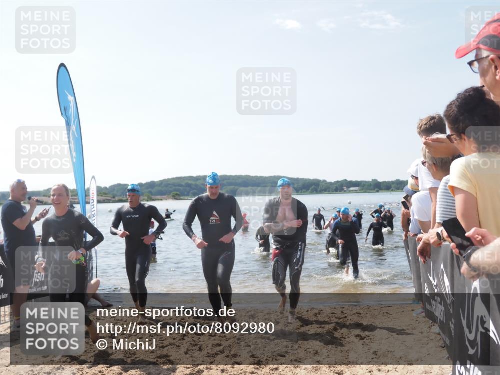 22.06.2025 - Viking Triathlon MichiJ http://msf.ph/oto/8092980 22.06.2025 10:39:26 Schwimmen 83, 93, 117, 138, 150, 182, 195, 238, 276, 298, 324, 337, 386, 474, 529, 536 meine-sportfotos.de