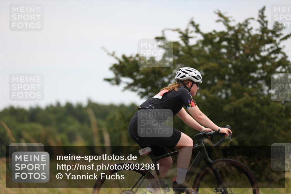 22.06.2025 - Viking Triathlon Yannick Fuchs http://msf.ph/oto/8092981 22.06.2025 13:37:35 Radfahren 637 meine-sportfotos.de