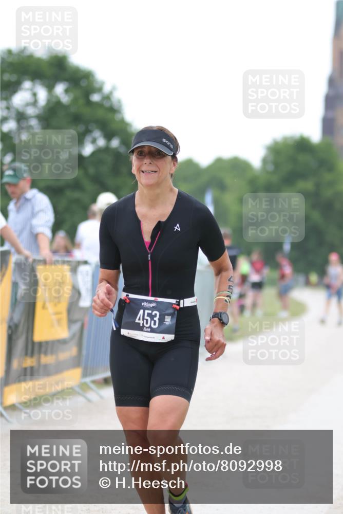 22.06.2025 - Viking Triathlon H.Heesch http://msf.ph/oto/8092998 22.06.2025 16:04:05 Laufen 55, 453 meine-sportfotos.de