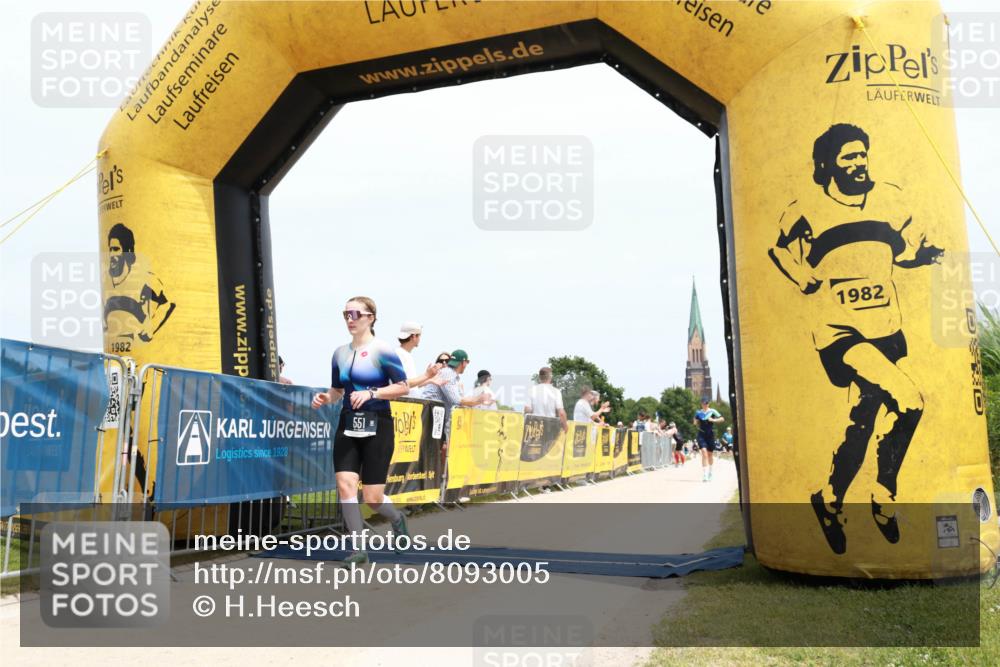 22.06.2025 - Viking Triathlon H.Heesch http://msf.ph/oto/8093005 22.06.2025 13:53:51 Laufen 16, 443, 551 meine-sportfotos.de