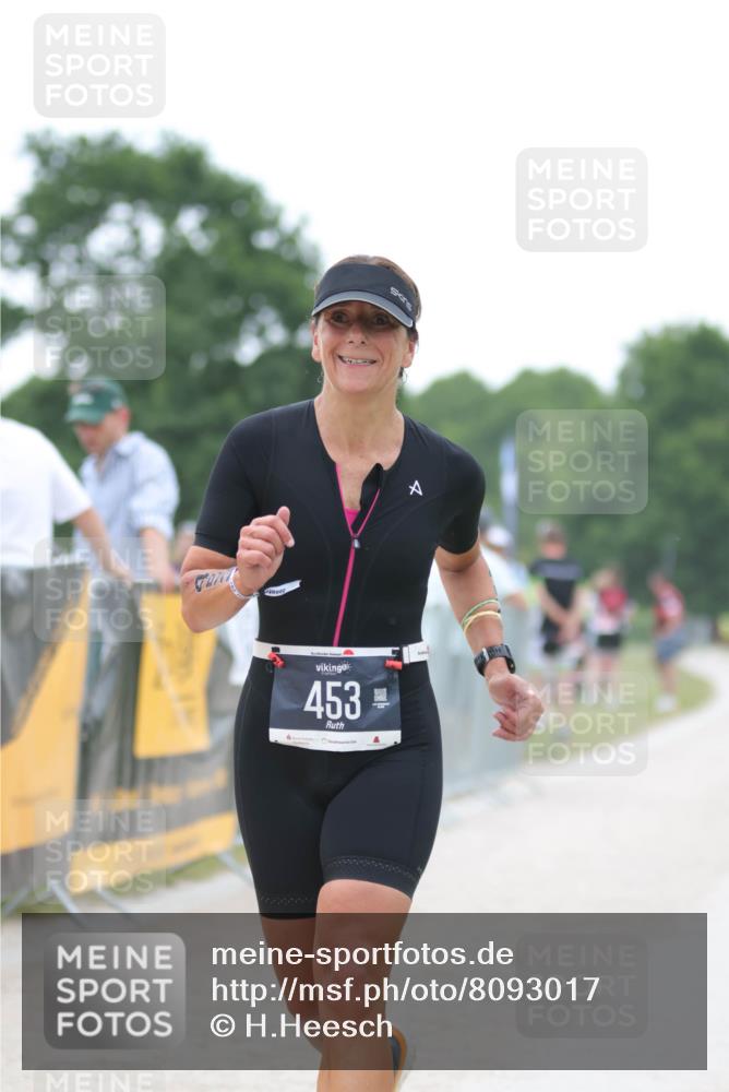 22.06.2025 - Viking Triathlon H.Heesch http://msf.ph/oto/8093017 22.06.2025 16:04:05 Laufen 55, 453 meine-sportfotos.de