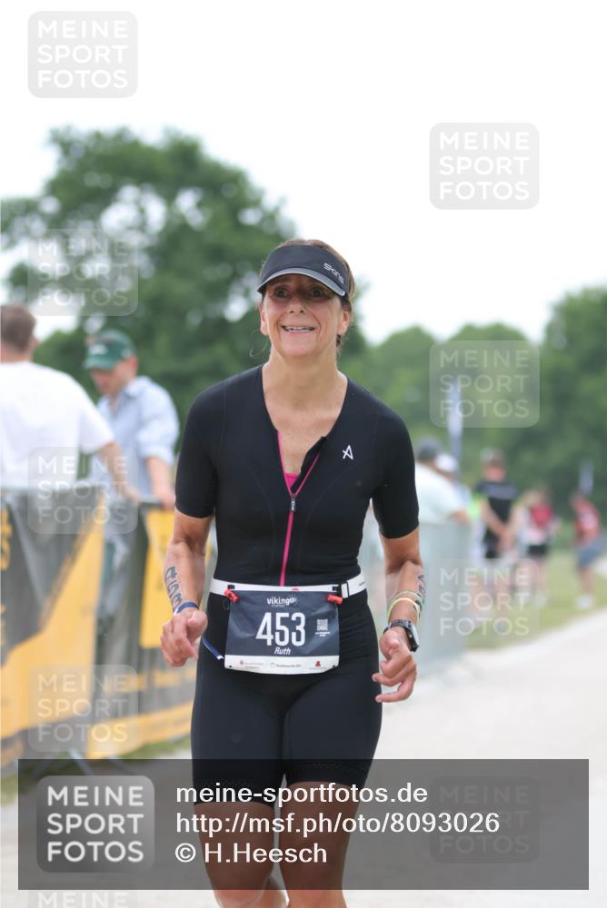22.06.2025 - Viking Triathlon H.Heesch http://msf.ph/oto/8093026 22.06.2025 16:04:05 Laufen 55, 453 meine-sportfotos.de