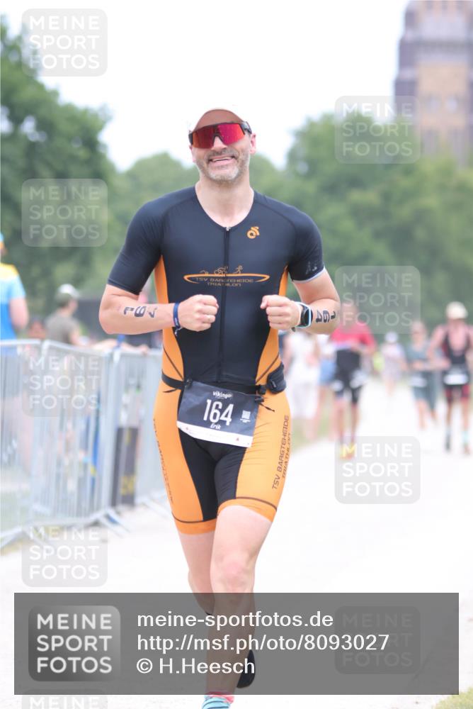 22.06.2025 - Viking Triathlon H.Heesch http://msf.ph/oto/8093027 22.06.2025 15:18:01 Laufen 164, 300 meine-sportfotos.de
