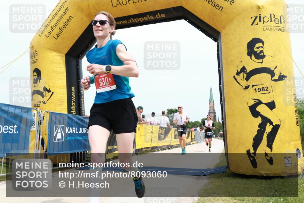 22.06.2025 - Viking Triathlon H.Heesch http://msf.ph/oto/8093060 22.06.2025 13:54:13 Laufen 11, 205, 608, 630 meine-sportfotos.de