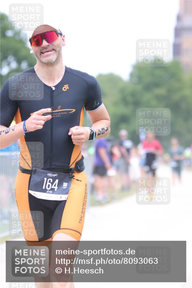 22.06.2025 - Viking Triathlon H.Heesch http://msf.ph/oto/8093063 22.06.2025 15:18:01 Laufen 164, 300 meine-sportfotos.de