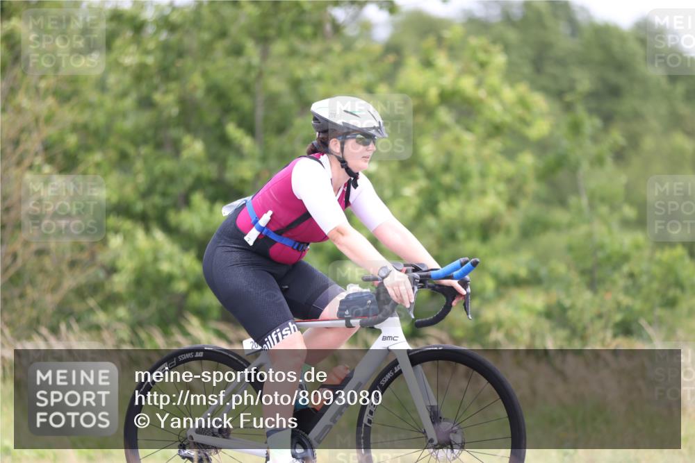 22.06.2025 - Viking Triathlon Yannick Fuchs http://msf.ph/oto/8093080 22.06.2025 13:38:37 Radfahren 31, 206 meine-sportfotos.de
