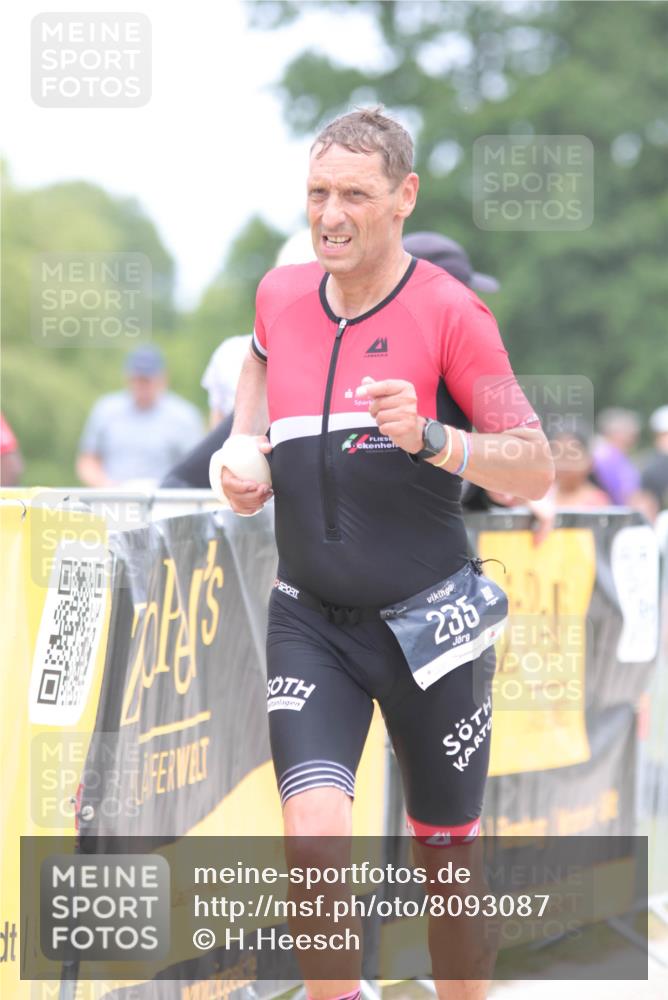 22.06.2025 - Viking Triathlon H.Heesch http://msf.ph/oto/8093087 22.06.2025 15:18:09 Laufen 235, 247, 327 meine-sportfotos.de