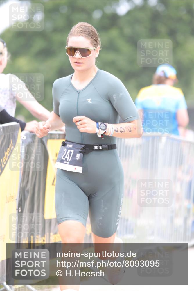 22.06.2025 - Viking Triathlon H.Heesch http://msf.ph/oto/8093095 22.06.2025 15:18:10 Laufen 235, 247, 327 meine-sportfotos.de