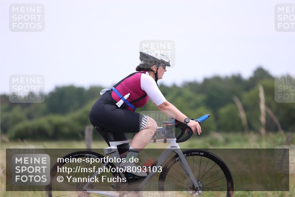 22.06.2025 - Viking Triathlon Yannick Fuchs http://msf.ph/oto/8093103 22.06.2025 13:38:39 Radfahren 31, 206 meine-sportfotos.de