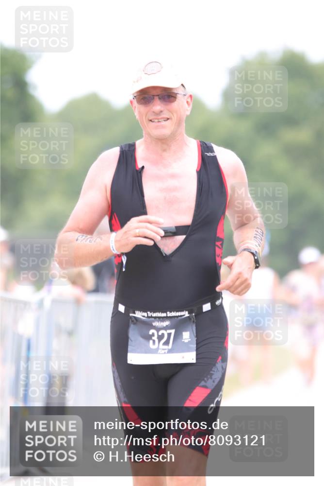 22.06.2025 - Viking Triathlon H.Heesch http://msf.ph/oto/8093121 22.06.2025 15:18:13 Laufen 235, 247, 327, 399 meine-sportfotos.de