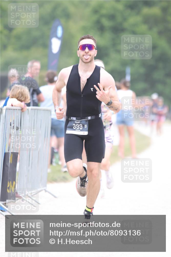 22.06.2025 - Viking Triathlon H.Heesch http://msf.ph/oto/8093136 22.06.2025 15:18:17 Laufen 175, 327, 399 meine-sportfotos.de