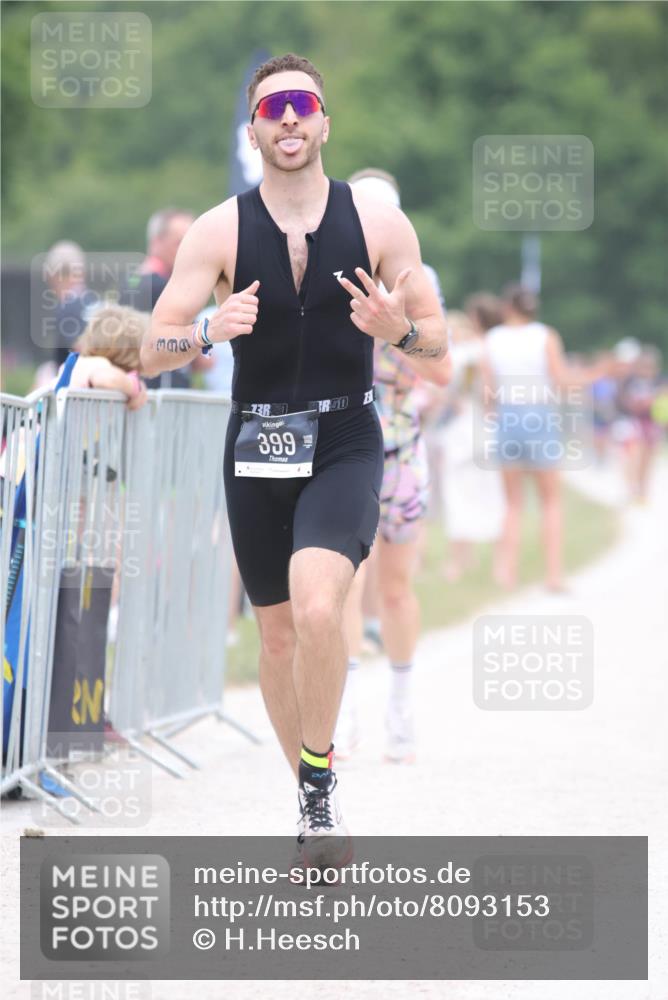 22.06.2025 - Viking Triathlon H.Heesch http://msf.ph/oto/8093153 22.06.2025 15:18:18 Laufen 175, 327, 399 meine-sportfotos.de