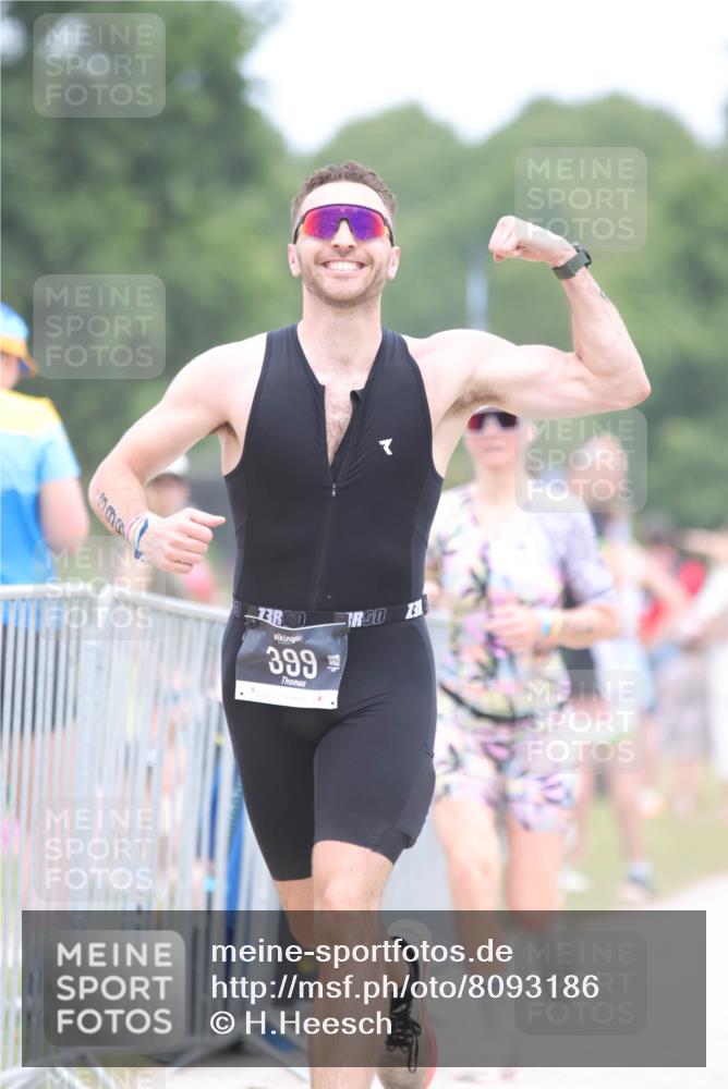 22.06.2025 - Viking Triathlon H.Heesch http://msf.ph/oto/8093186 22.06.2025 15:18:19 Laufen 29, 175, 327, 399 meine-sportfotos.de