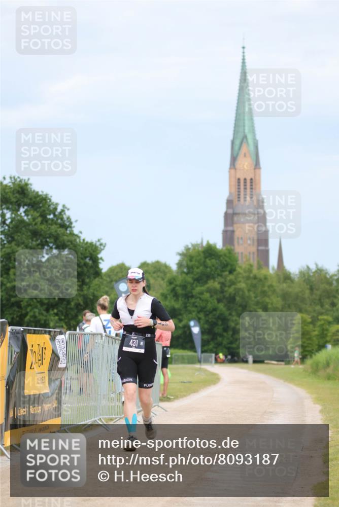 22.06.2025 - Viking Triathlon H.Heesch http://msf.ph/oto/8093187 22.06.2025 17:05:22 Laufen 431 meine-sportfotos.de