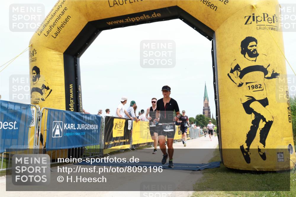 22.06.2025 - Viking Triathlon H.Heesch http://msf.ph/oto/8093196 22.06.2025 13:55:23 Laufen 183, 399, 453, 521 meine-sportfotos.de