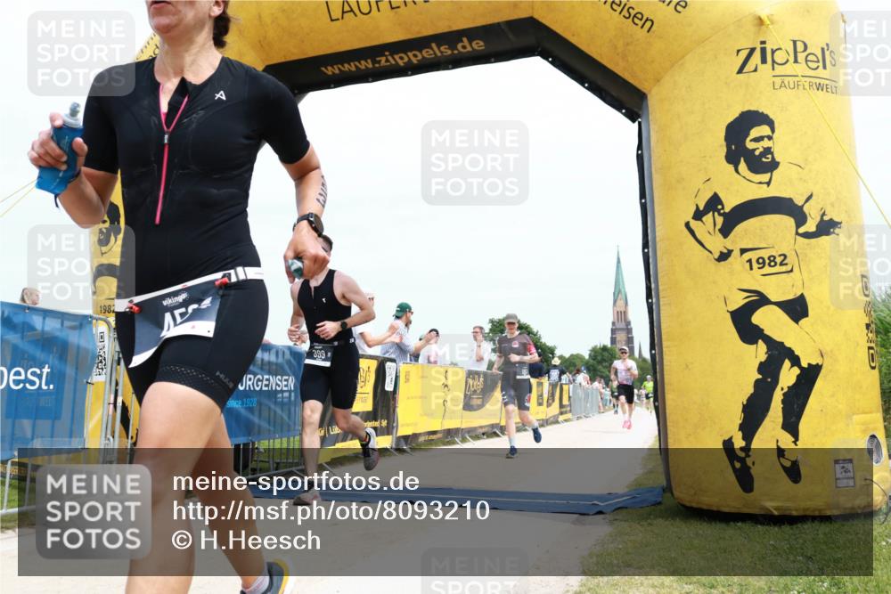 22.06.2025 - Viking Triathlon H.Heesch http://msf.ph/oto/8093210 22.06.2025 13:55:24 Laufen 183, 399, 453, 521 meine-sportfotos.de