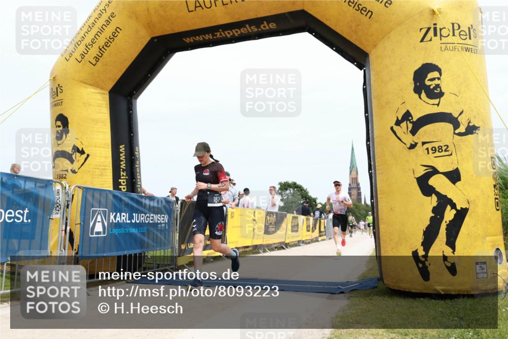 22.06.2025 - Viking Triathlon H.Heesch http://msf.ph/oto/8093223 22.06.2025 13:55:25 Laufen 183, 399, 453, 521 meine-sportfotos.de