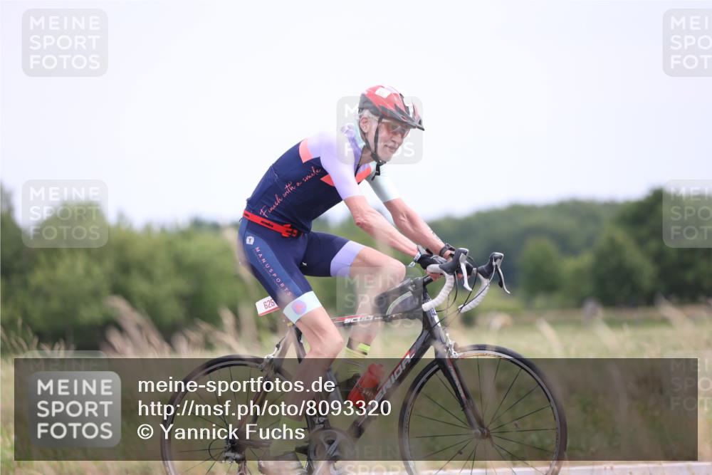 22.06.2025 - Viking Triathlon Yannick Fuchs http://msf.ph/oto/8093320 22.06.2025 13:38:55 Radfahren 140, 625 meine-sportfotos.de