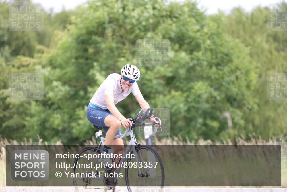 22.06.2025 - Viking Triathlon Yannick Fuchs http://msf.ph/oto/8093357 22.06.2025 13:39:16 Radfahren 459 meine-sportfotos.de