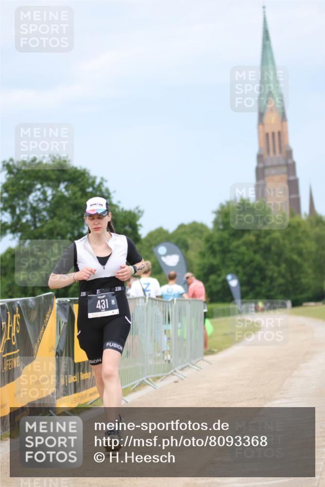 22.06.2025 - Viking Triathlon H.Heesch http://msf.ph/oto/8093368 22.06.2025 17:05:23 Laufen 431 meine-sportfotos.de