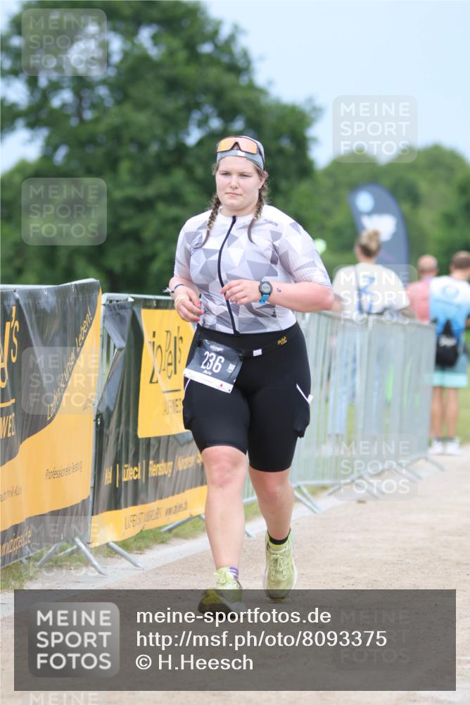 22.06.2025 - Viking Triathlon H.Heesch http://msf.ph/oto/8093375 22.06.2025 17:06:56 Laufen 236, 484 meine-sportfotos.de