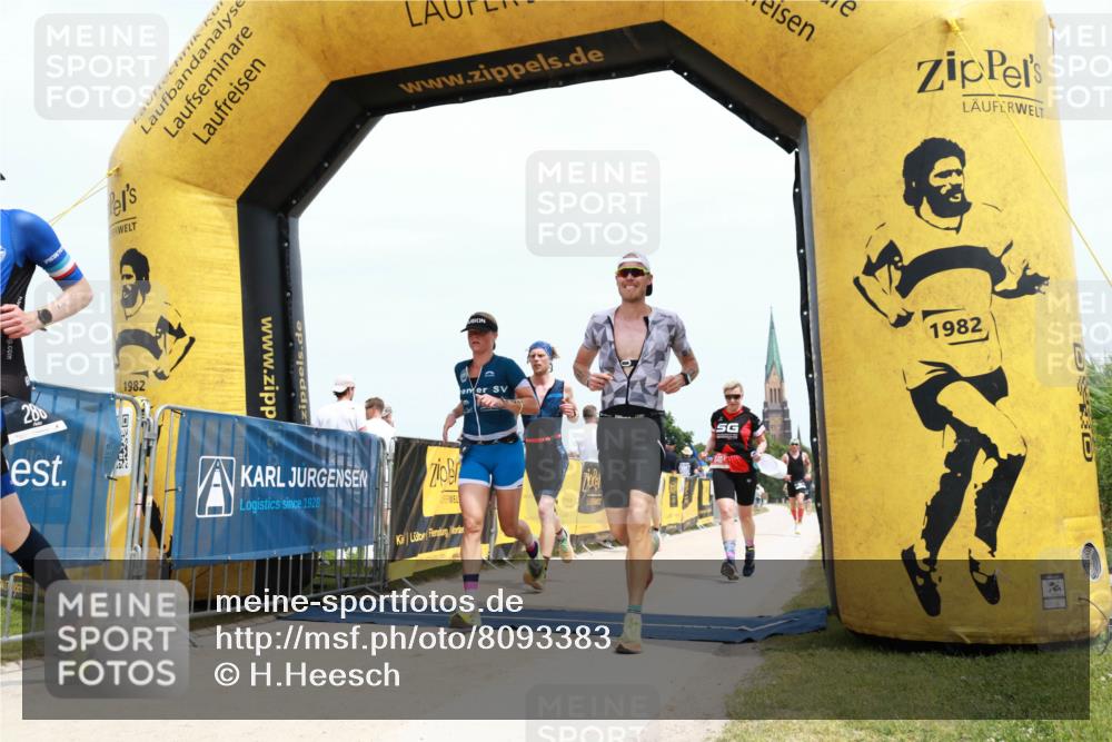 22.06.2025 - Viking Triathlon H.Heesch http://msf.ph/oto/8093383 22.06.2025 13:56:01 Laufen 17, 171, 286, 337, 372, 485, 640 meine-sportfotos.de