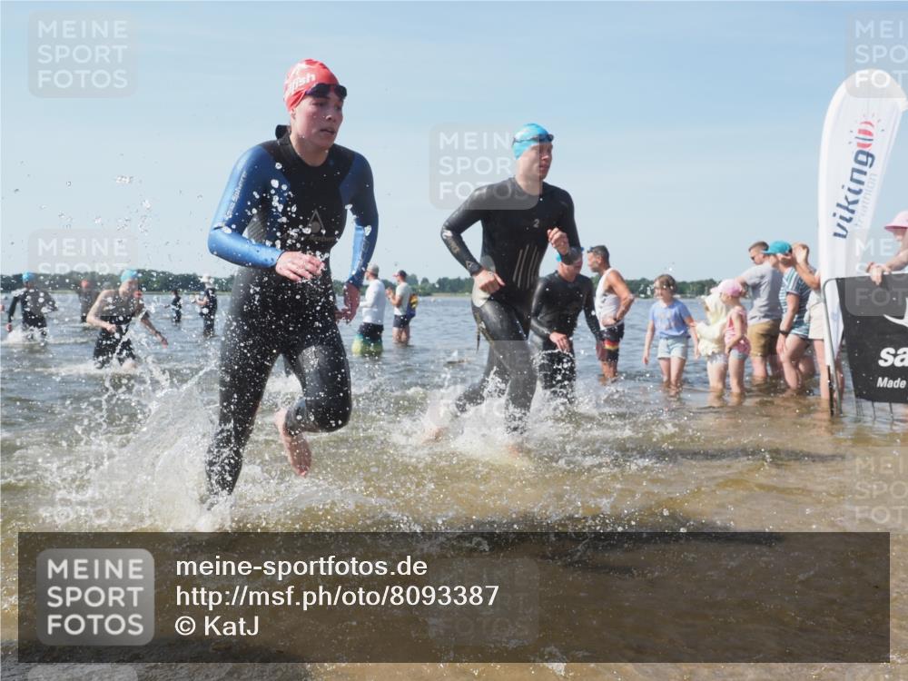 22.06.2025 - Viking Triathlon KatJ http://msf.ph/oto/8093387 22.06.2025 10:29:10 Schwimmen 7, 11, 12, 33, 152, 200, 310, 384, 458, 604, 652 meine-sportfotos.de