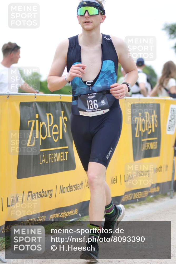 22.06.2025 - Viking Triathlon H.Heesch http://msf.ph/oto/8093390 22.06.2025 16:05:24 Laufen 136 meine-sportfotos.de