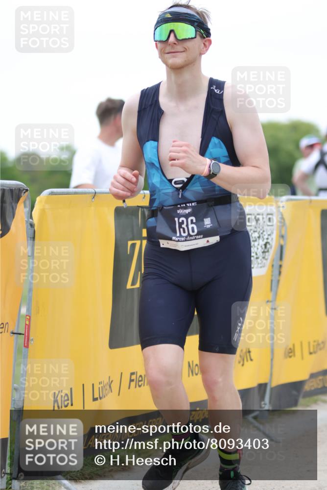 22.06.2025 - Viking Triathlon H.Heesch http://msf.ph/oto/8093403 22.06.2025 16:05:24 Laufen 136 meine-sportfotos.de