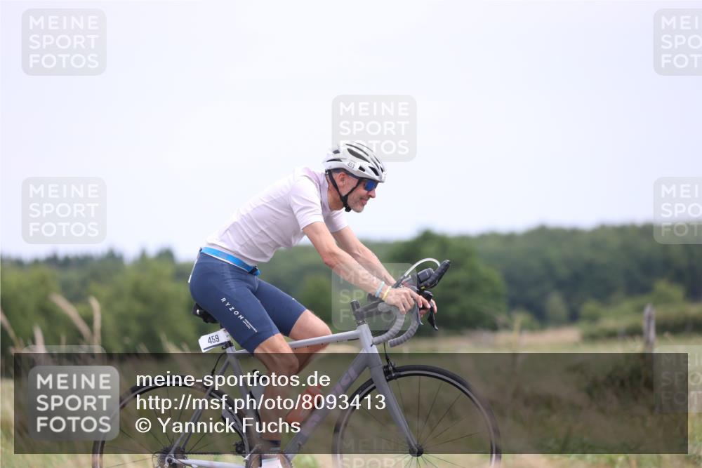 22.06.2025 - Viking Triathlon Yannick Fuchs http://msf.ph/oto/8093413 22.06.2025 13:39:17 Radfahren 459 meine-sportfotos.de