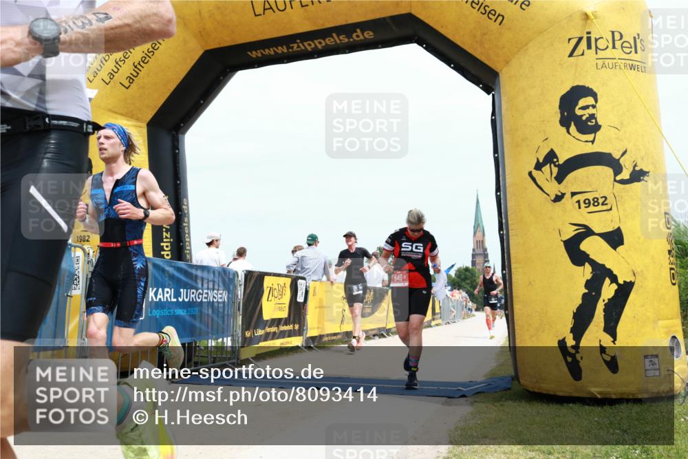 22.06.2025 - Viking Triathlon H.Heesch http://msf.ph/oto/8093414 22.06.2025 13:56:02 Laufen 17, 171, 286, 337, 372, 411, 485, 640 meine-sportfotos.de