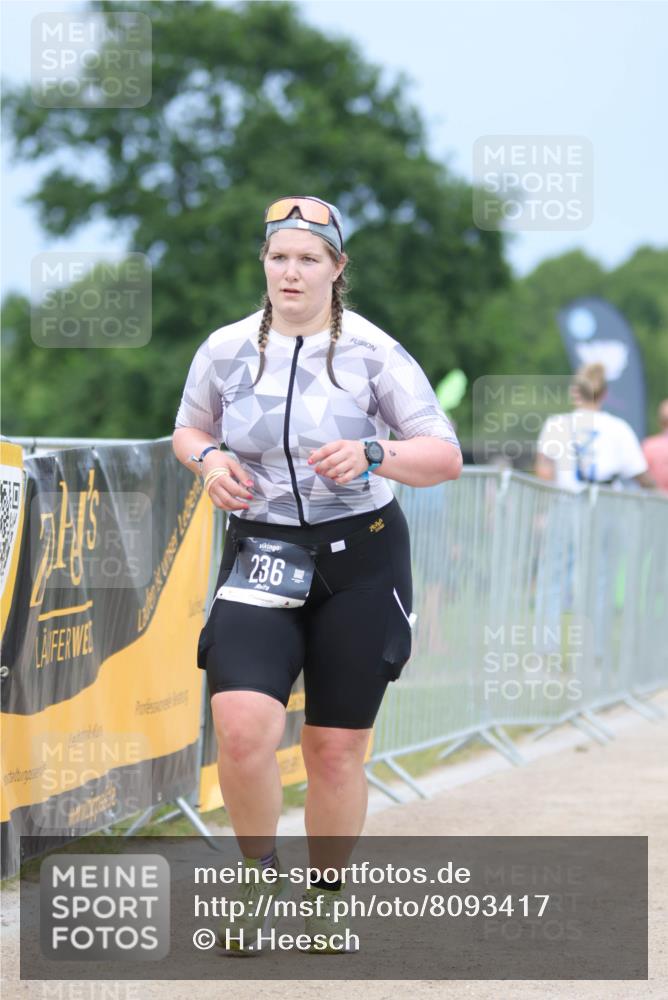 22.06.2025 - Viking Triathlon H.Heesch http://msf.ph/oto/8093417 22.06.2025 17:06:57 Laufen 236, 484 meine-sportfotos.de