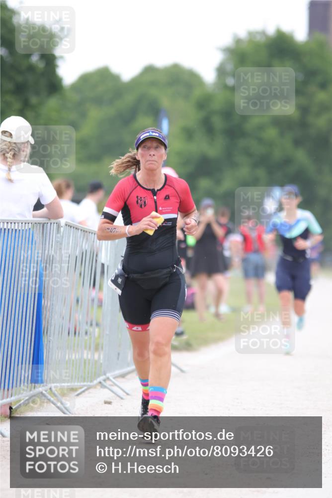 22.06.2025 - Viking Triathlon H.Heesch http://msf.ph/oto/8093426 22.06.2025 16:05:37 Laufen 123, 155 meine-sportfotos.de