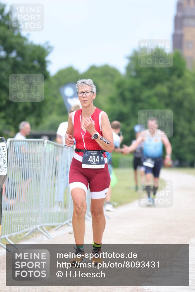 22.06.2025 - Viking Triathlon H.Heesch http://msf.ph/oto/8093431 22.06.2025 17:06:59 Laufen 236, 484 meine-sportfotos.de