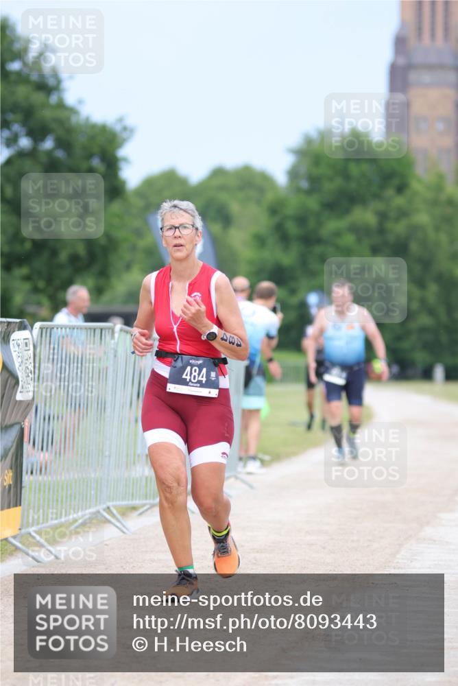22.06.2025 - Viking Triathlon H.Heesch http://msf.ph/oto/8093443 22.06.2025 17:07:00 Laufen 236, 484 meine-sportfotos.de
