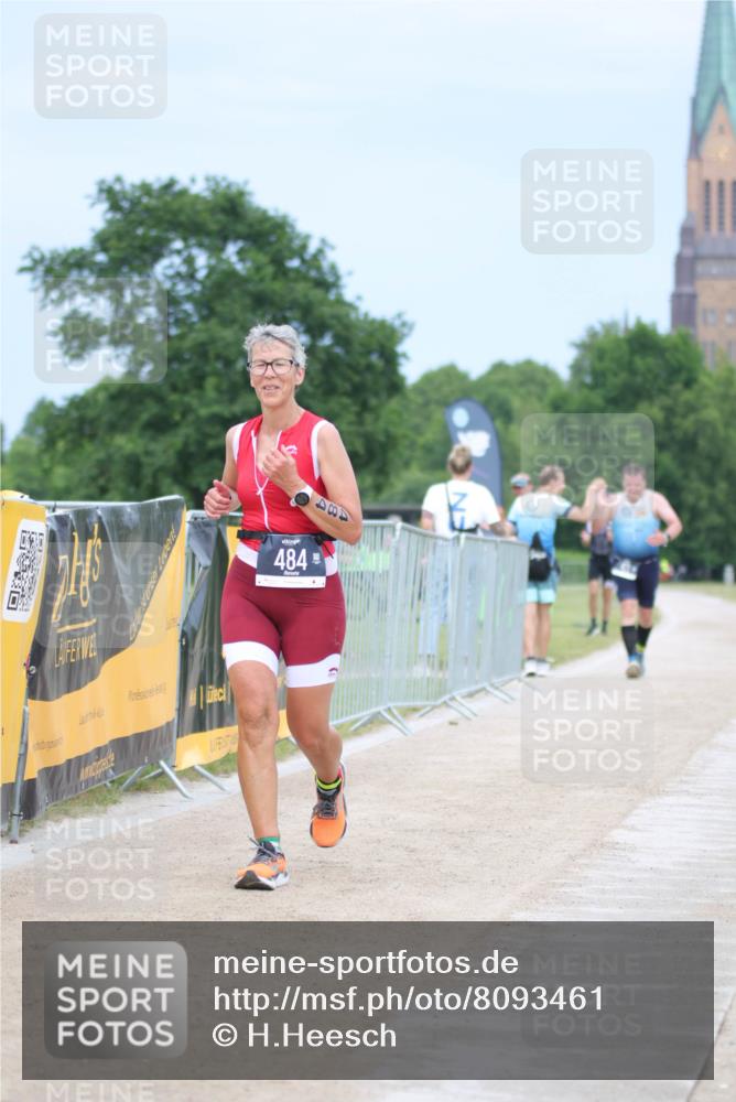 22.06.2025 - Viking Triathlon H.Heesch http://msf.ph/oto/8093461 22.06.2025 17:07:01 Laufen 236, 484 meine-sportfotos.de