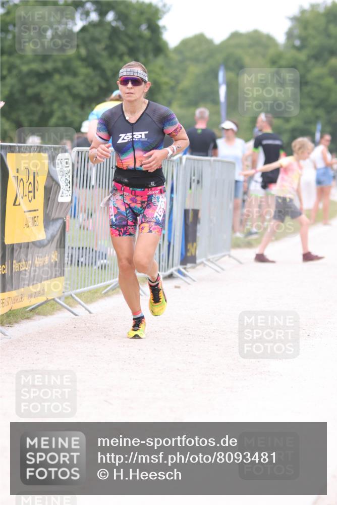 22.06.2025 - Viking Triathlon H.Heesch http://msf.ph/oto/8093481 22.06.2025 15:18:40 Laufen 72, 453 meine-sportfotos.de
