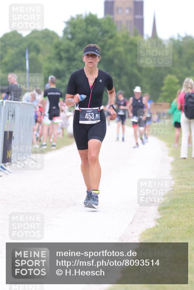 22.06.2025 - Viking Triathlon H.Heesch http://msf.ph/oto/8093514 22.06.2025 15:18:44 Laufen 72, 453 meine-sportfotos.de