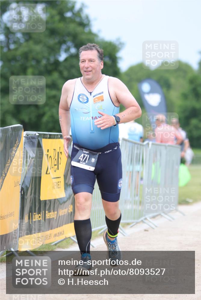 22.06.2025 - Viking Triathlon H.Heesch http://msf.ph/oto/8093527 22.06.2025 17:07:08 Laufen 471 meine-sportfotos.de