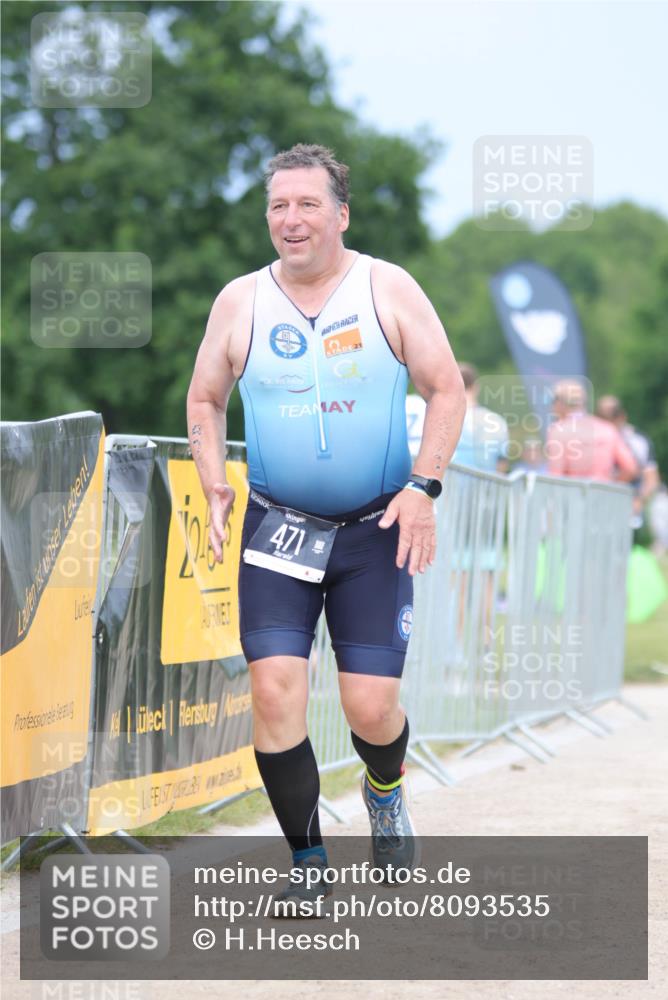 22.06.2025 - Viking Triathlon H.Heesch http://msf.ph/oto/8093535 22.06.2025 17:07:08 Laufen 471 meine-sportfotos.de