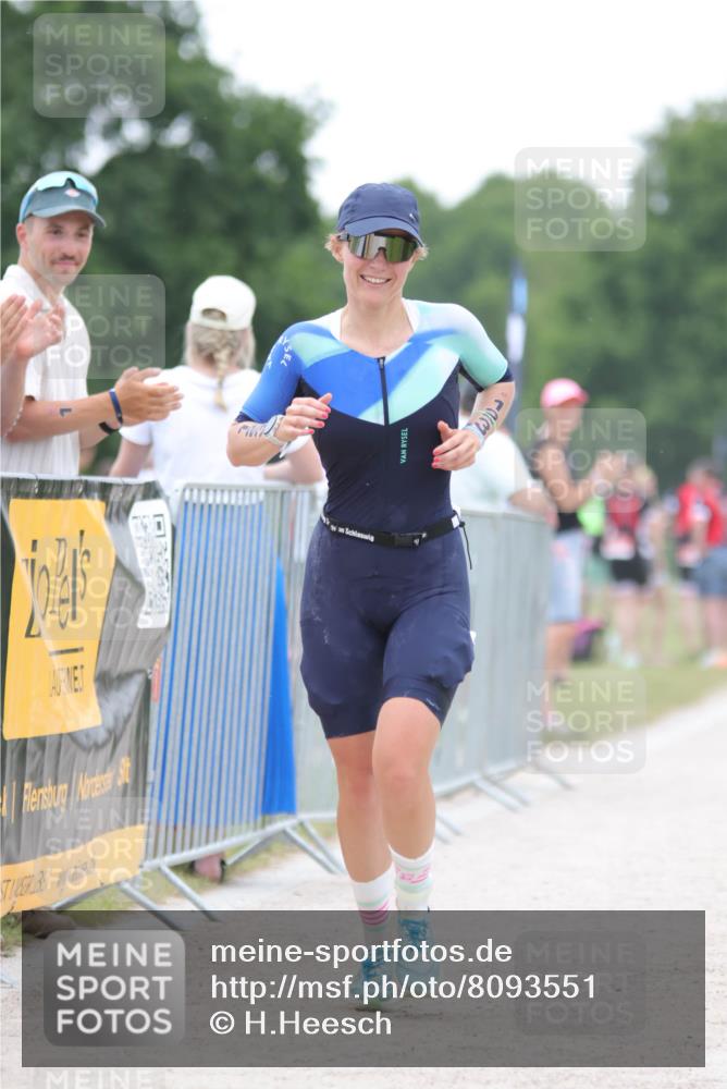 22.06.2025 - Viking Triathlon H.Heesch http://msf.ph/oto/8093551 22.06.2025 16:05:43 Laufen 123, 155 meine-sportfotos.de