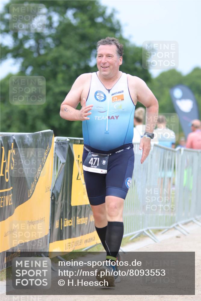 22.06.2025 - Viking Triathlon H.Heesch http://msf.ph/oto/8093553 22.06.2025 17:07:08 Laufen 471 meine-sportfotos.de