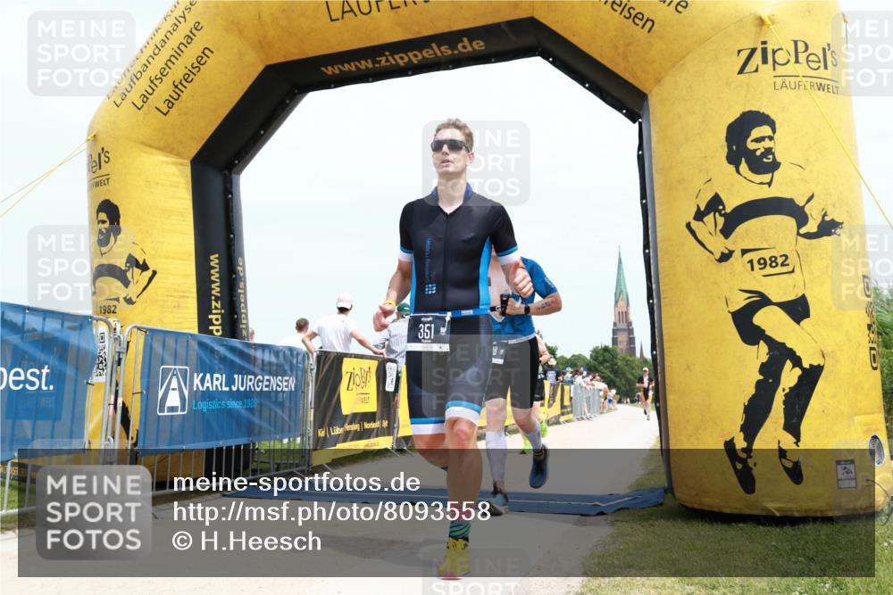 22.06.2025 - Viking Triathlon H.Heesch http://msf.ph/oto/8093558 22.06.2025 13:56:16 Laufen 234, 298, 351 meine-sportfotos.de