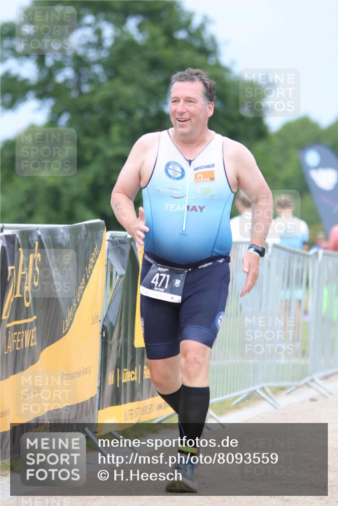 22.06.2025 - Viking Triathlon H.Heesch http://msf.ph/oto/8093559 22.06.2025 17:07:09 Laufen 471 meine-sportfotos.de