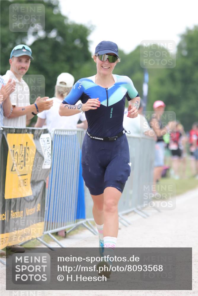 22.06.2025 - Viking Triathlon H.Heesch http://msf.ph/oto/8093568 22.06.2025 16:05:43 Laufen 123, 155 meine-sportfotos.de