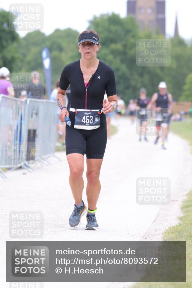 22.06.2025 - Viking Triathlon H.Heesch http://msf.ph/oto/8093572 22.06.2025 15:18:45 Laufen 72, 453 meine-sportfotos.de