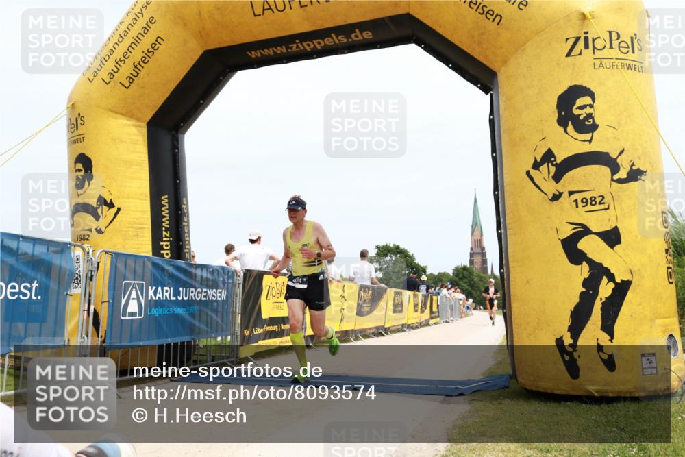 22.06.2025 - Viking Triathlon H.Heesch http://msf.ph/oto/8093574 22.06.2025 13:56:18 Laufen 234, 298, 351 meine-sportfotos.de