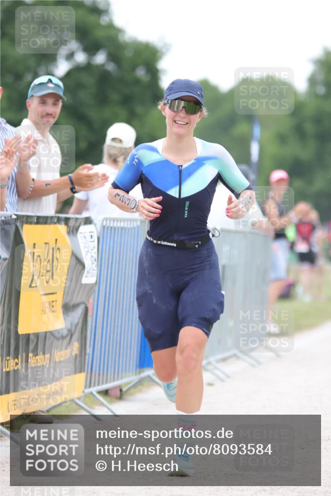 22.06.2025 - Viking Triathlon H.Heesch http://msf.ph/oto/8093584 22.06.2025 16:05:43 Laufen 123, 155 meine-sportfotos.de
