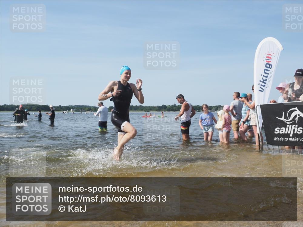 22.06.2025 - Viking Triathlon KatJ http://msf.ph/oto/8093613 22.06.2025 10:29:13 Schwimmen 7, 11, 12, 30, 33, 152, 200, 310, 458, 604, 652 meine-sportfotos.de