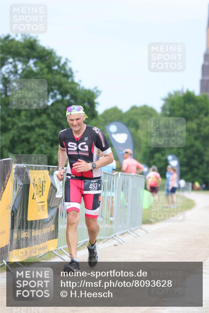 22.06.2025 - Viking Triathlon H.Heesch http://msf.ph/oto/8093628 22.06.2025 17:09:15 Laufen 493 meine-sportfotos.de